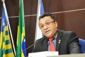 O vereador Dudu do PT quer ouvir o colega parlamentar e secretário Samuel Silveira